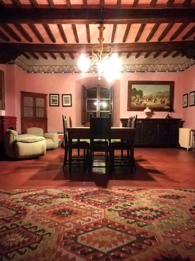 Castello Di Valenzano Villa Arezzo Bagian luar foto