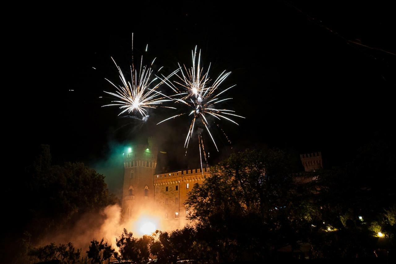 Castello Di Valenzano Villa Arezzo Bagian luar foto