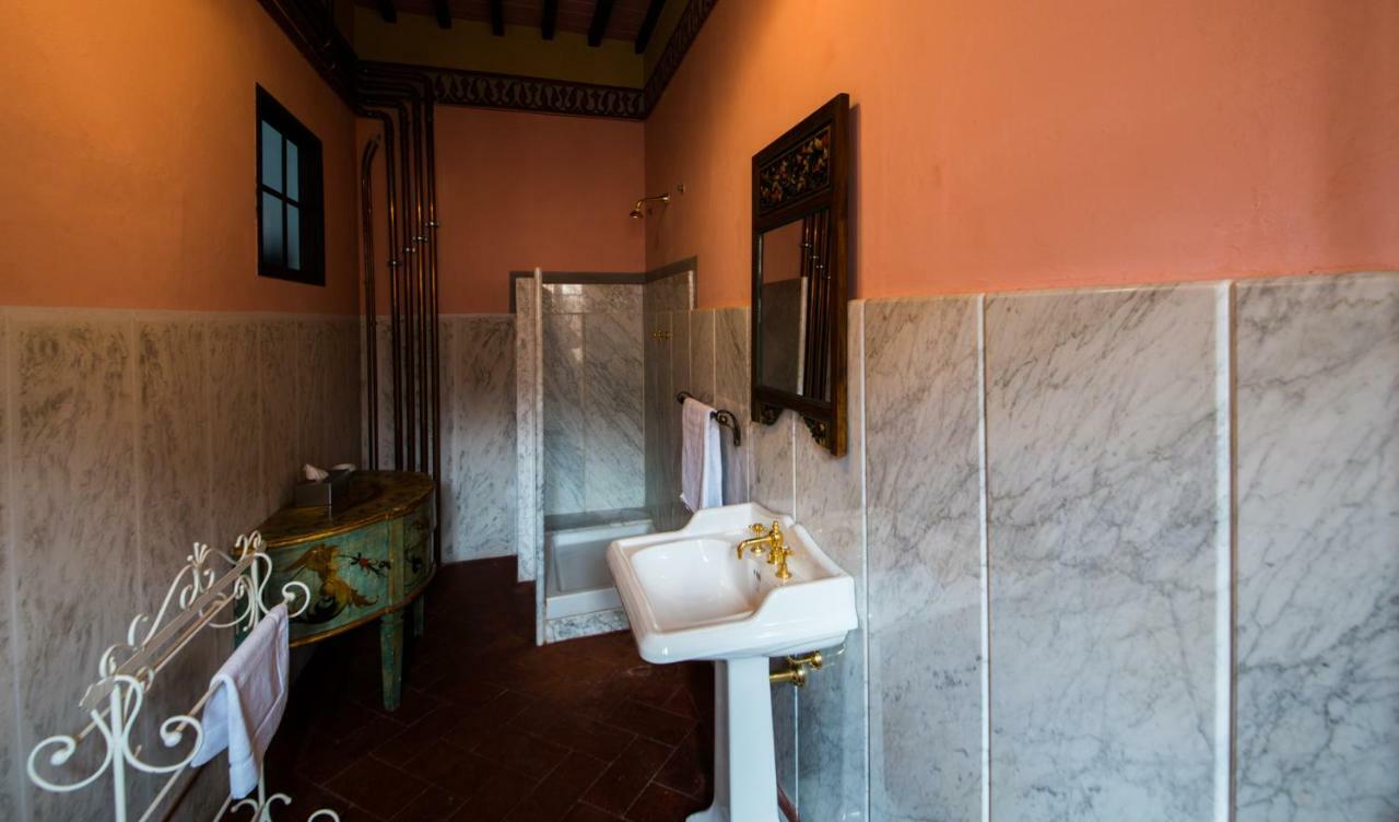 Castello Di Valenzano Villa Arezzo Bagian luar foto